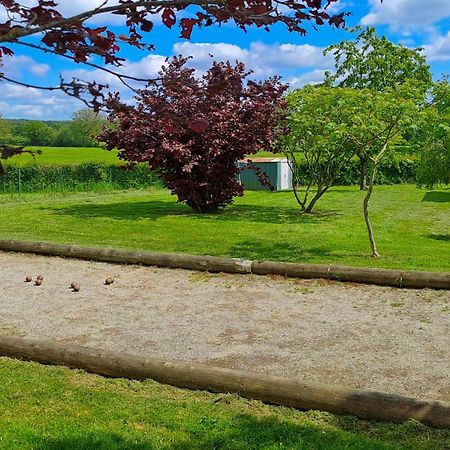 Gite De La Tuilerie Des Garandons Saint-Menoux Bagian luar foto