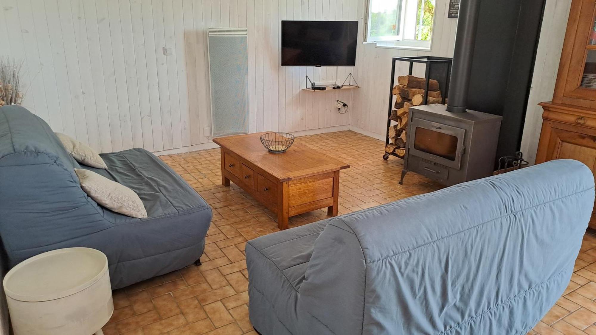 Gite De La Tuilerie Des Garandons Saint-Menoux Bagian luar foto